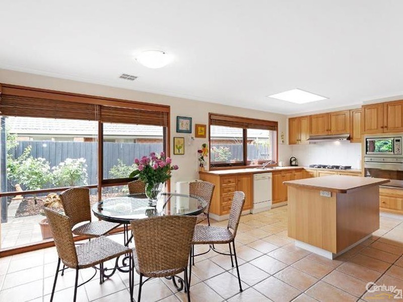 3 Glenara Ford, Seabrook VIC 3028