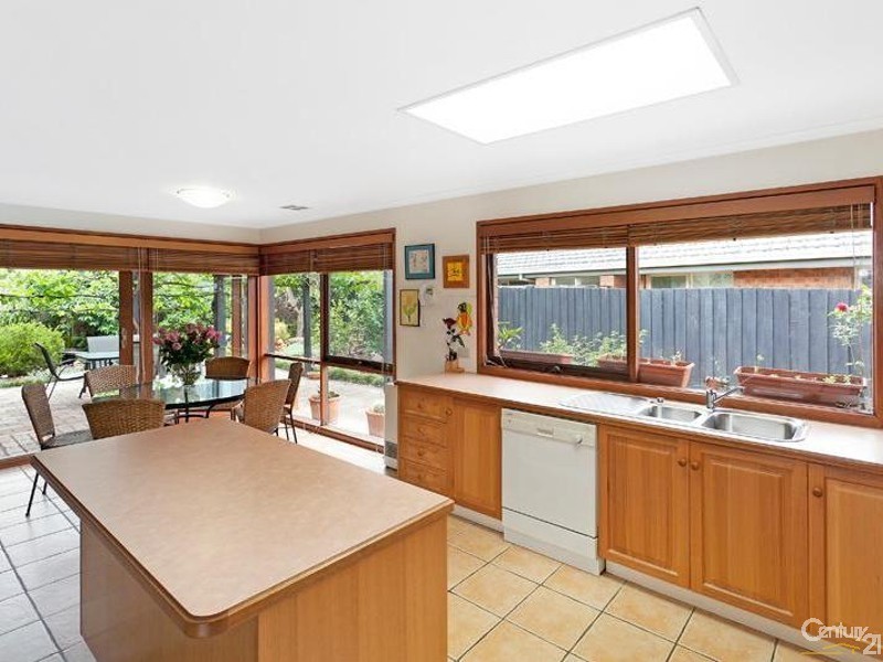 3 Glenara Ford, Seabrook VIC 3028