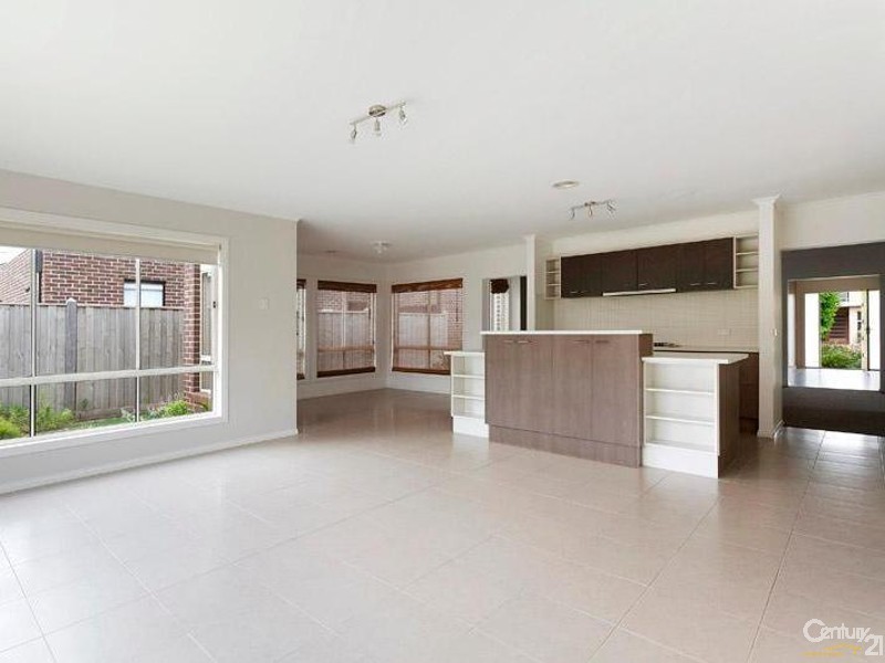 3 Bushlark Crescent, Williams Landing VIC 3027