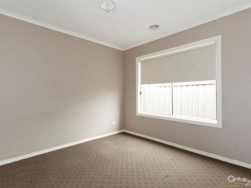 3 Bushlark Crescent, Williams Landing VIC 3027