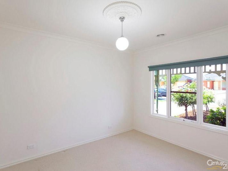 23 Whistler Crescent, Point Cook VIC 3030