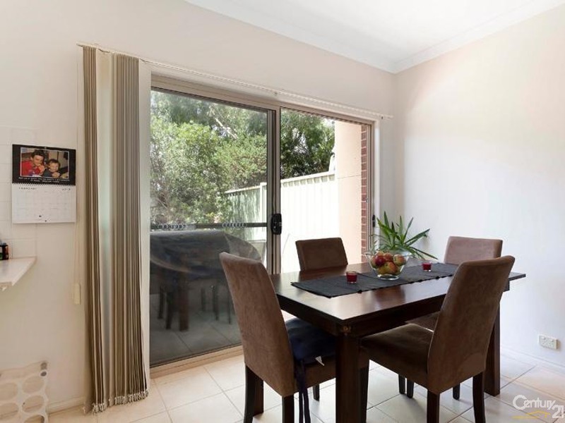 18/14 Mickleton Grove, Point Cook VIC 3030