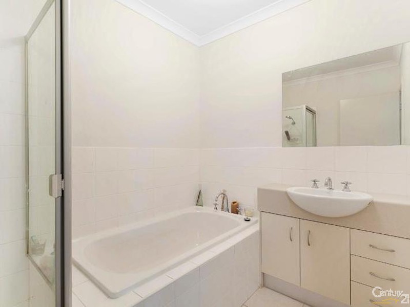 18/14 Mickleton Grove, Point Cook VIC 3030