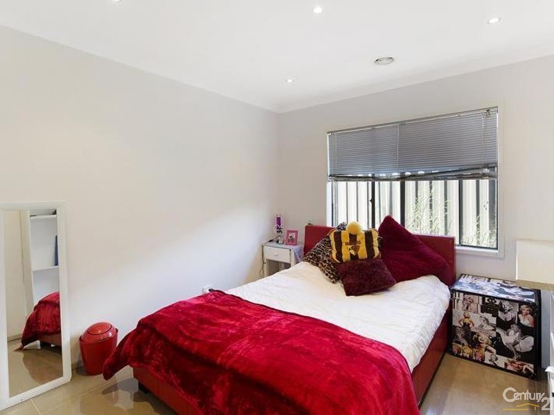 9 Sarsparilla Drive, Point Cook VIC 3030