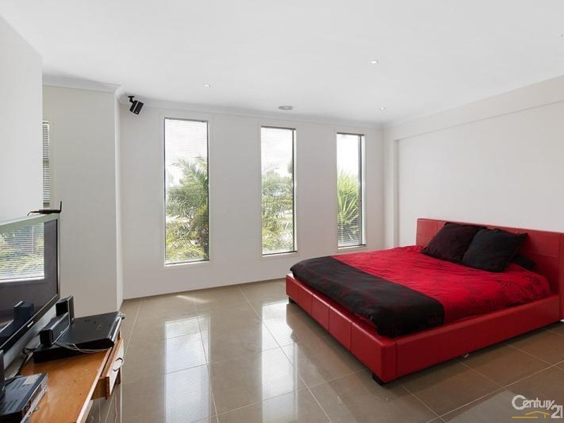 9 Sarsparilla Drive, Point Cook VIC 3030