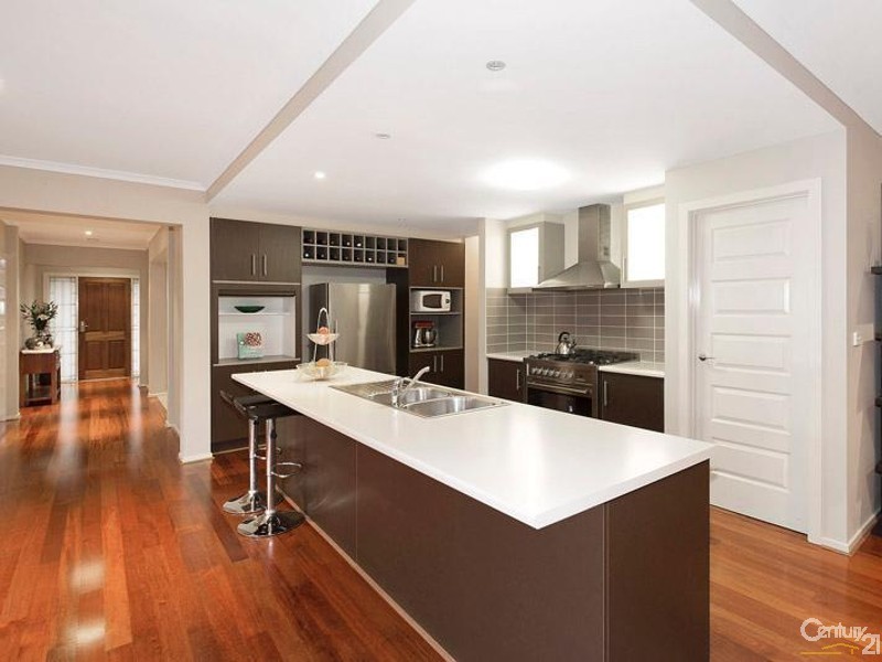 11 Moorgate Street, Point Cook VIC 3030