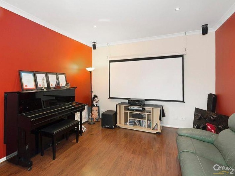 10 Sand Drift Walk, Sanctuary Lakes VIC 3030