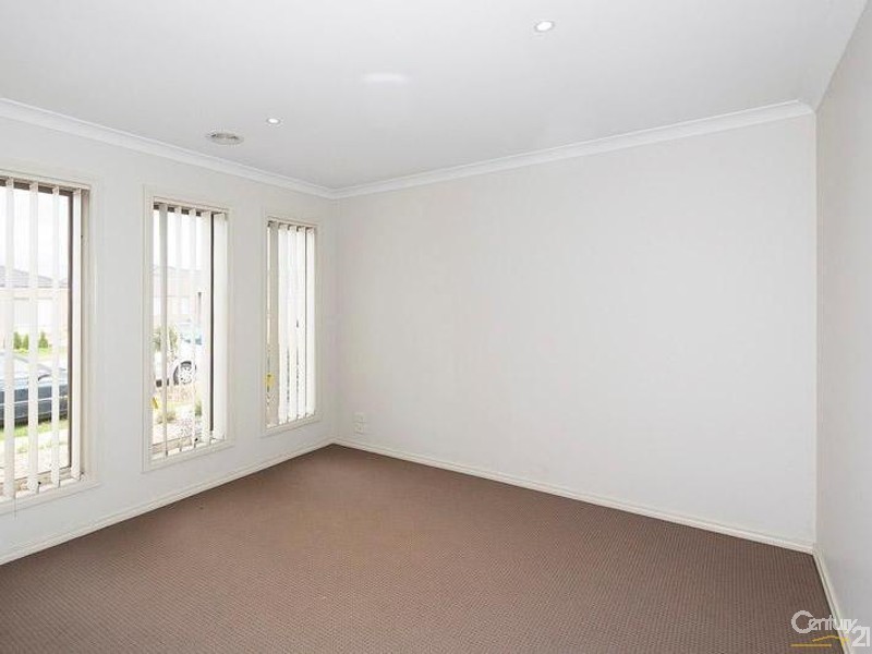 34 Barmera Way, Truganina VIC 3029