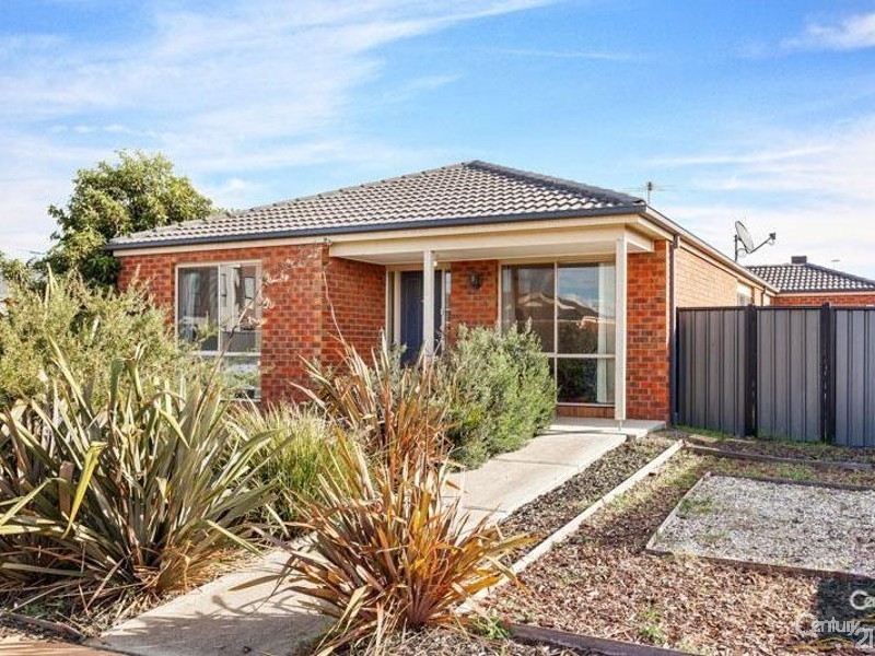 32 Astley Crescent, Point Cook VIC 3030