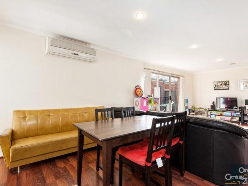 32 Astley Crescent, Point Cook VIC 3030