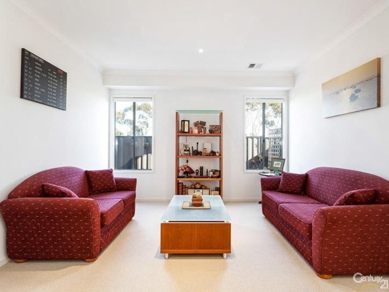 20 Maple Leaf Crescent, Point Cook VIC 3030