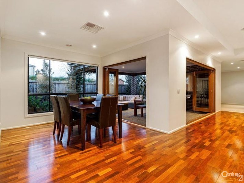 25 Elkhorn Way, Point Cook VIC 3030