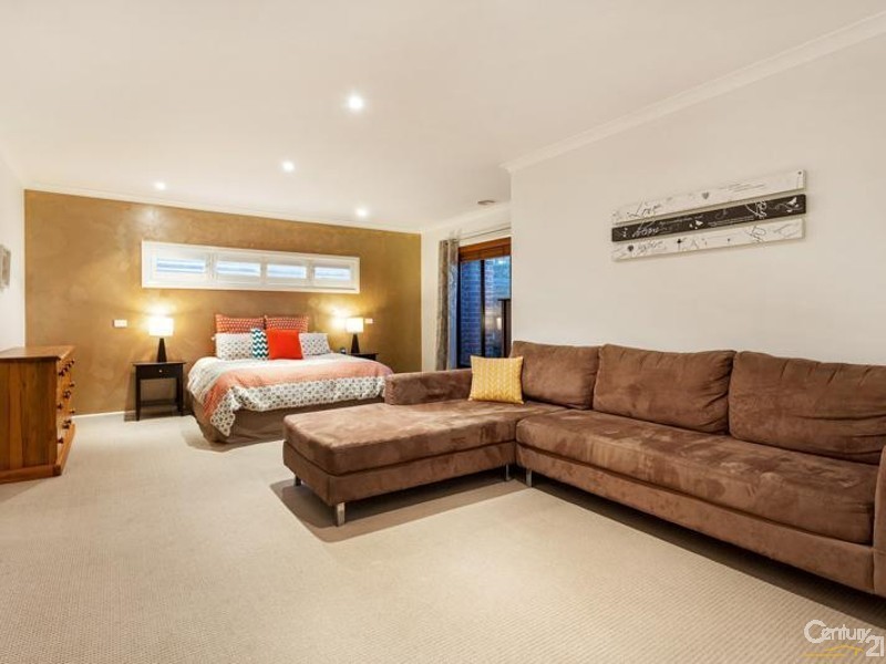 25 Elkhorn Way, Point Cook VIC 3030