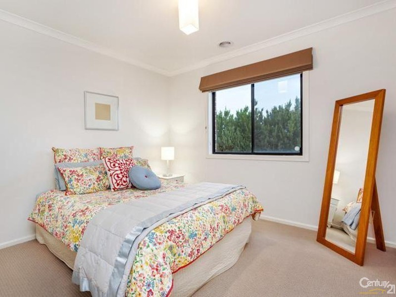 25 Elkhorn Way, Point Cook VIC 3030