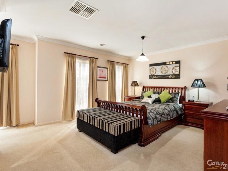107 Lennon Boulevard, Point Cook VIC 3030