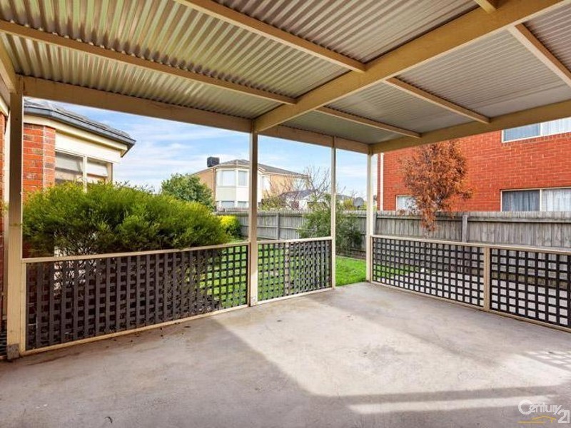 5 Kenross Close, Point Cook VIC 3030