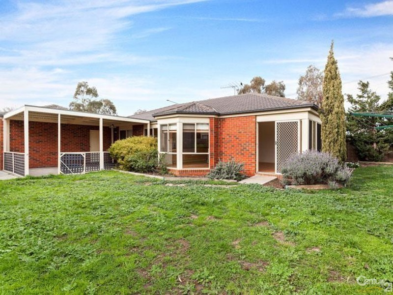 5 Kenross Close, Point Cook VIC 3030