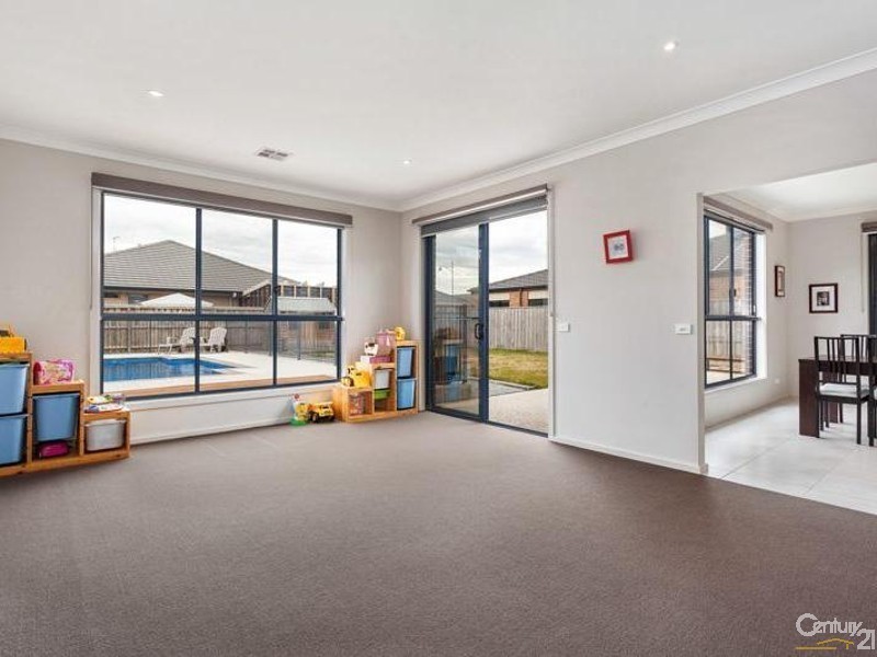 27  Copeton Avenue, Tarneit VIC 3029