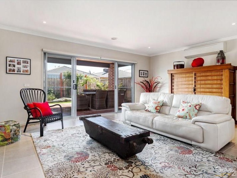 17 Malibu Boulevard, Point Cook VIC 3030