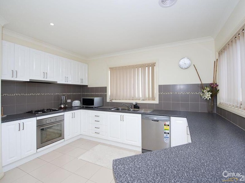 20 The Esplanade, Sanctuary Lakes VIC 3030