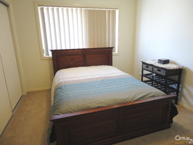 20 The Esplanade, Sanctuary Lakes VIC 3030