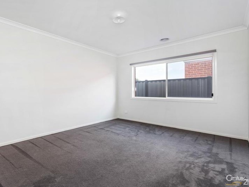 21 Atkinson Close, Point Cook VIC 3030