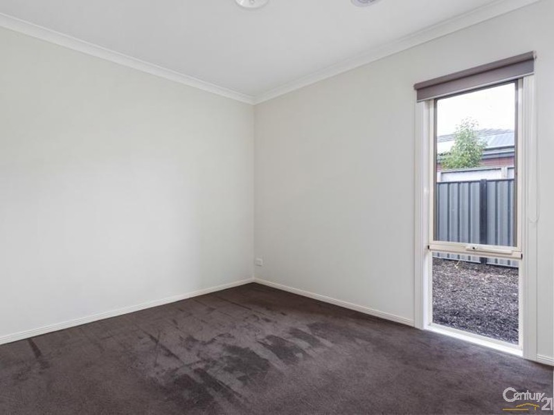 21 Atkinson Close, Point Cook VIC 3030