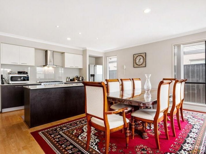 26 Dargy Amble, Point Cook VIC 3030