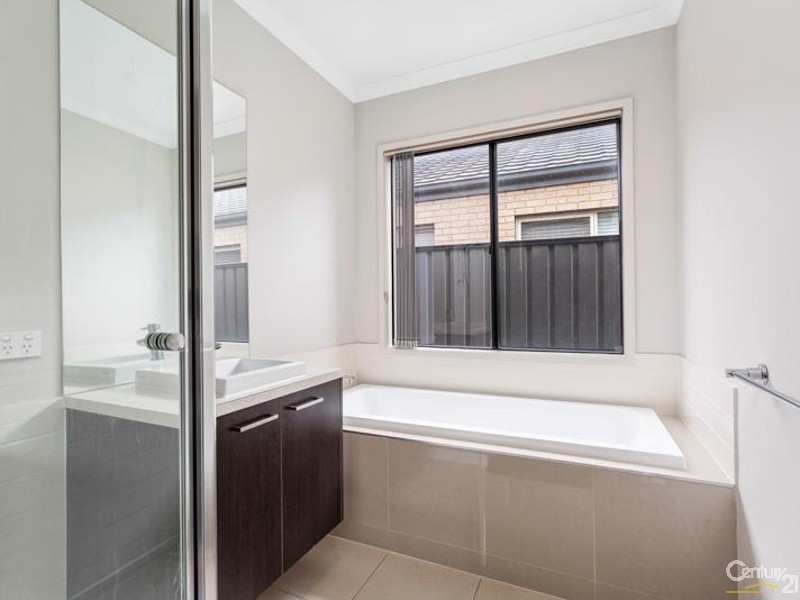 26 Dargy Amble, Point Cook VIC 3030