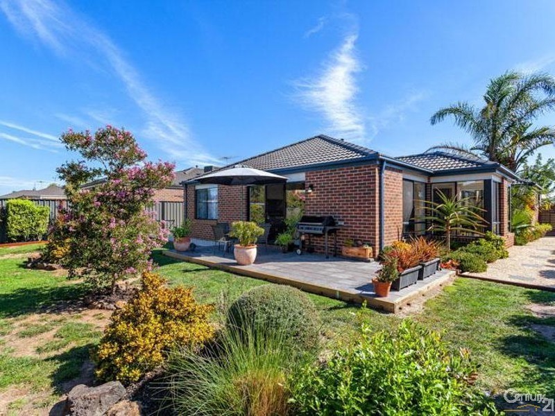 1 Caldicott Crescent, Point Cook VIC 3030