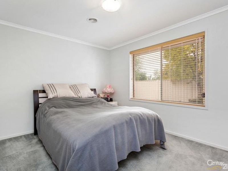 22 Beveridge Court, Point Cook VIC 3030