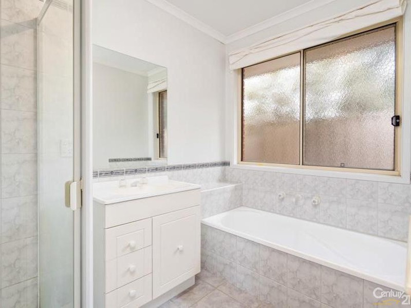 22 Beveridge Court, Point Cook VIC 3030