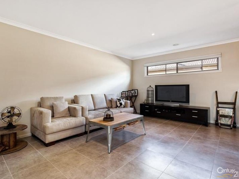 15 Daisy Drive, Point Cook VIC 3030