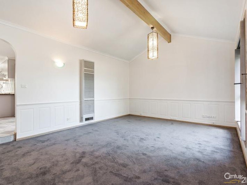 12 Thames Boulevard, Werribee VIC 3030