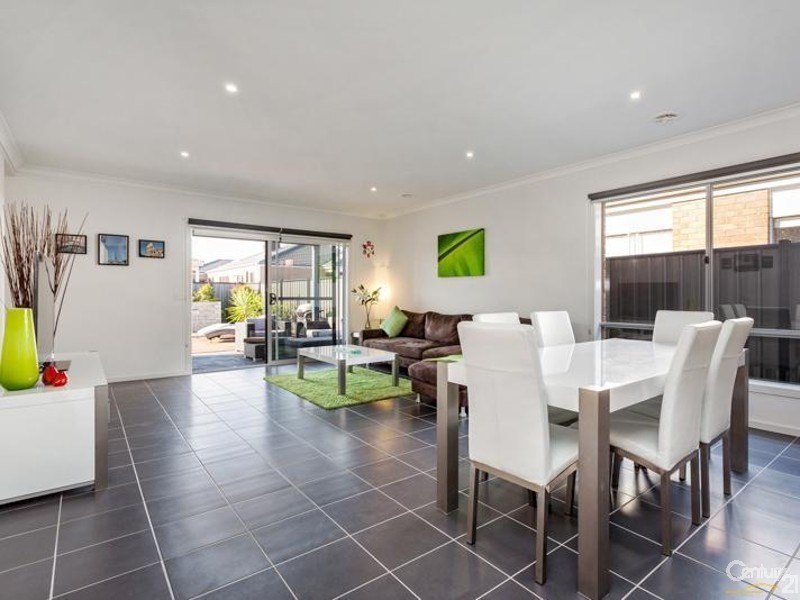 28 Atkinson Close, Point Cook VIC 3030