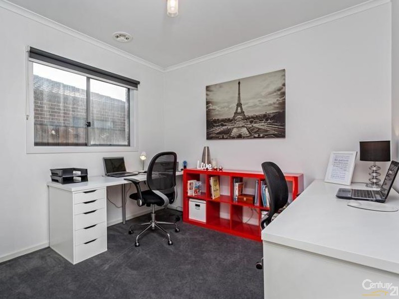 28 Atkinson Close, Point Cook VIC 3030