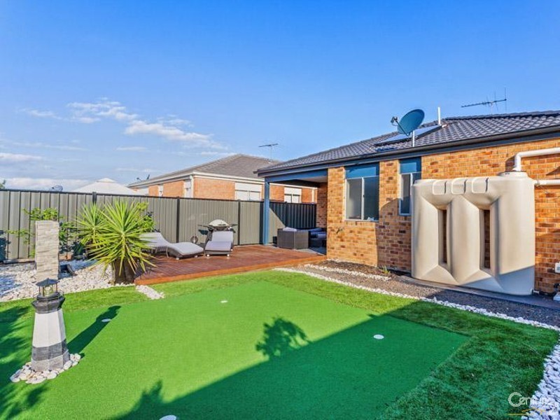 28 Atkinson Close, Point Cook VIC 3030