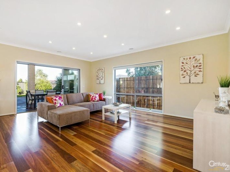 21 Wattle Tree Drive, Point Cook VIC 3030