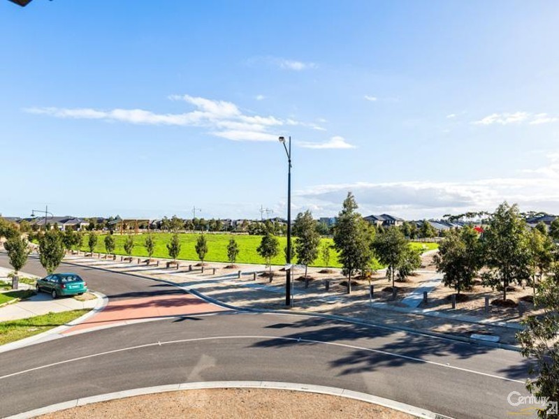 21 Wattle Tree Drive, Point Cook VIC 3030