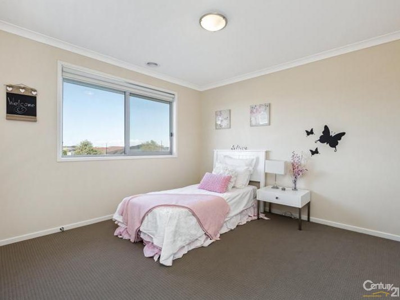 21 Wattle Tree Drive, Point Cook VIC 3030