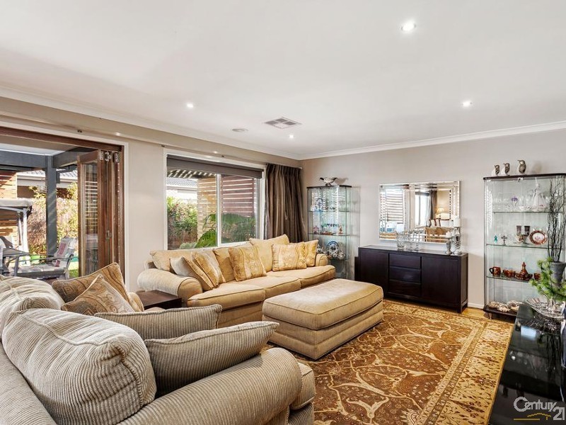 23 Malibu Boulevard, Point Cook VIC 3030