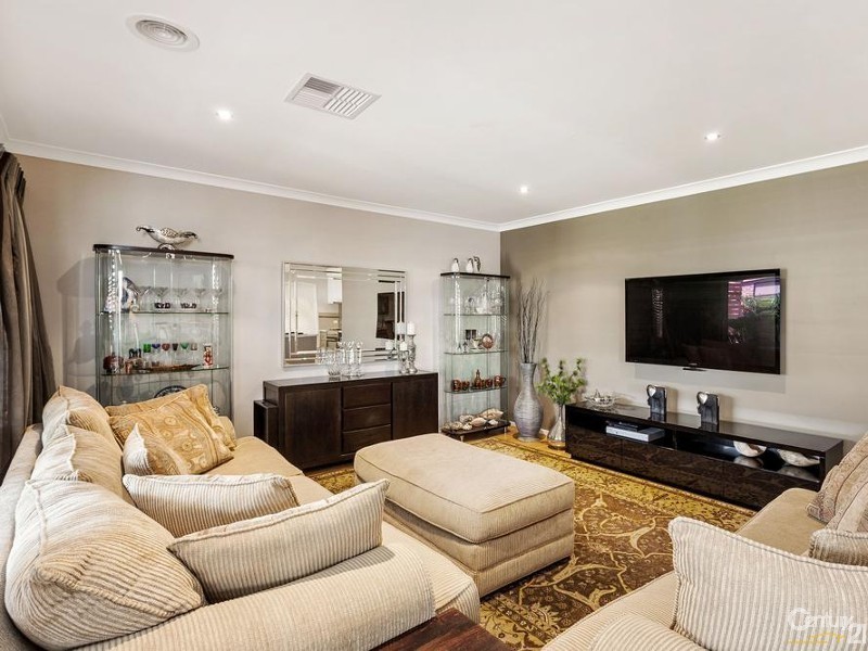 23 Malibu Boulevard, Point Cook VIC 3030