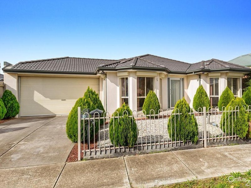 5 Boardwalk Boulevard, Point Cook VIC 3030