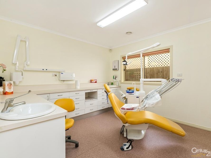 5 Boardwalk Boulevard, Point Cook VIC 3030