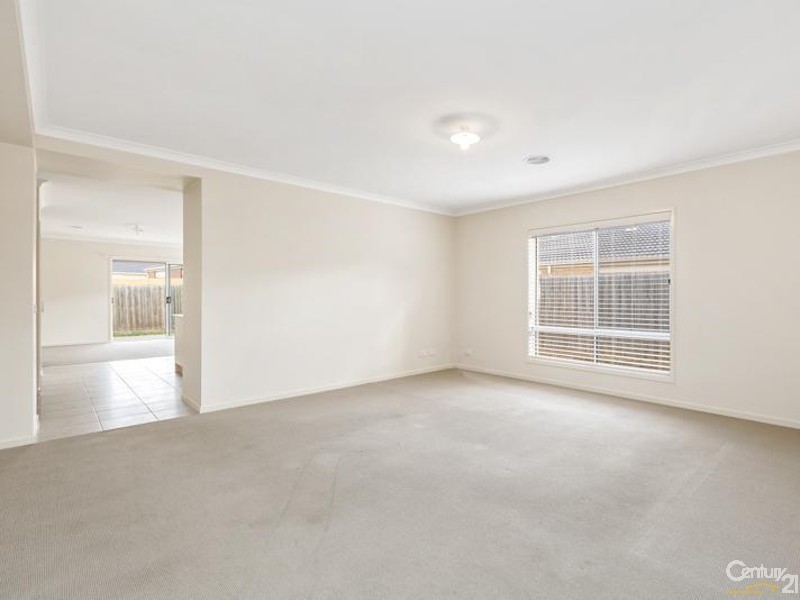 81 Rose Grange, Tarneit VIC 3029