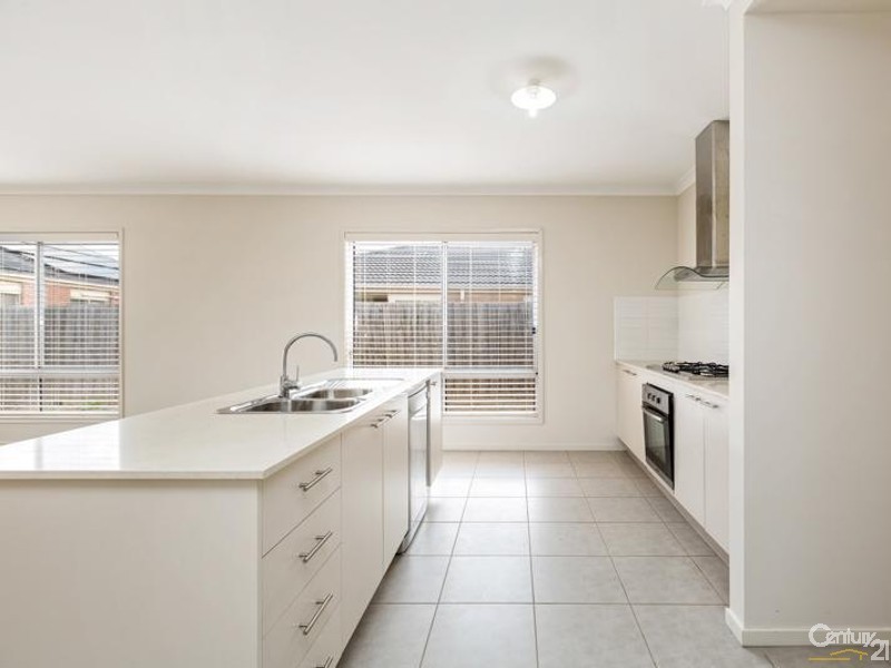 81 Rose Grange, Tarneit VIC 3029