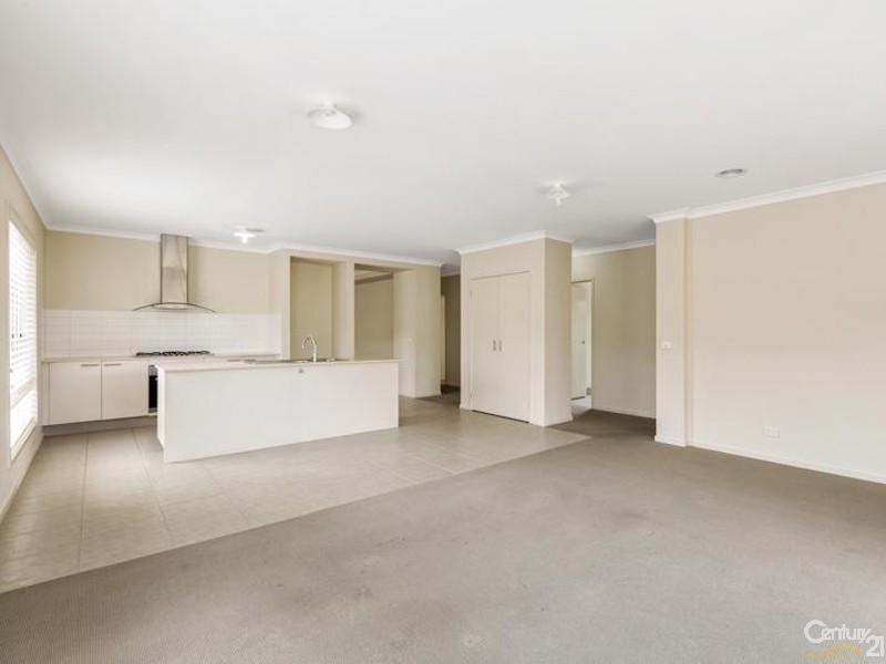 81 Rose Grange, Tarneit VIC 3029