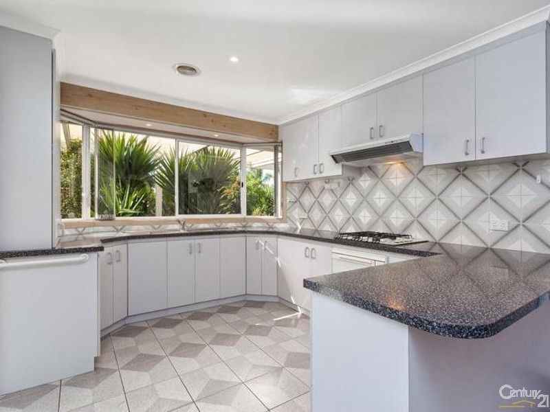 12 Thames Boulevard, Werribee VIC 3030