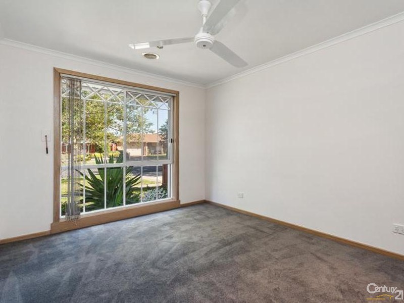 12 Thames Boulevard, Werribee VIC 3030