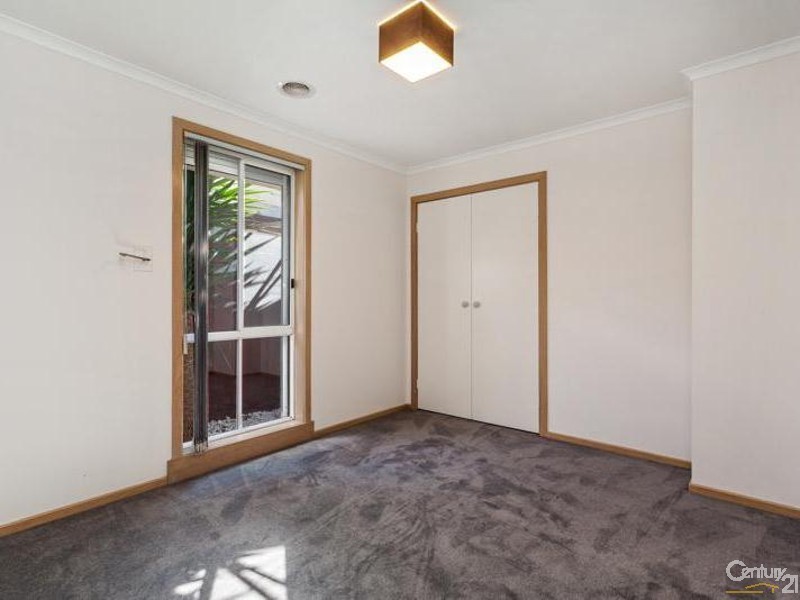 12 Thames Boulevard, Werribee VIC 3030
